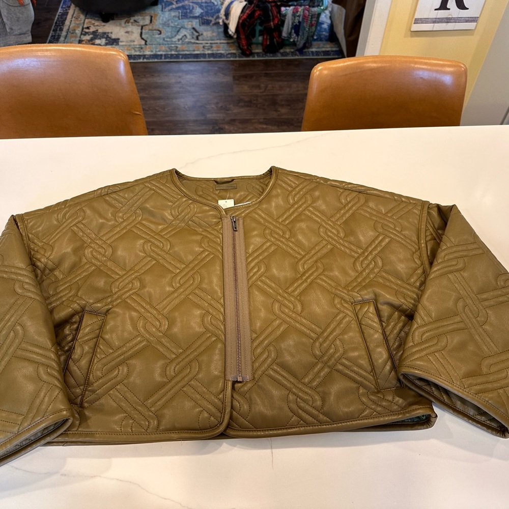 Mother Cropped Bomber jacket. Olive color